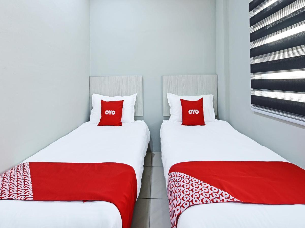 Oyo 90594 Hotel Casalink Paka Eksteriør billede