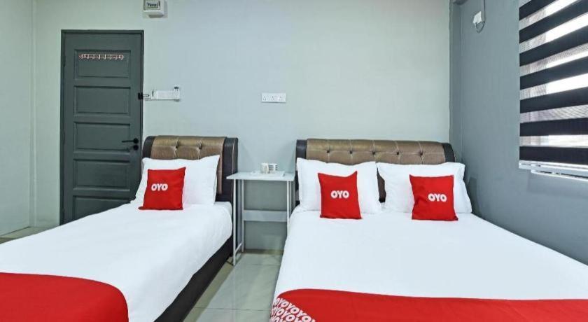 Oyo 90594 Hotel Casalink Paka Eksteriør billede